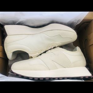 New Balance 327 Angora & Sea Salt